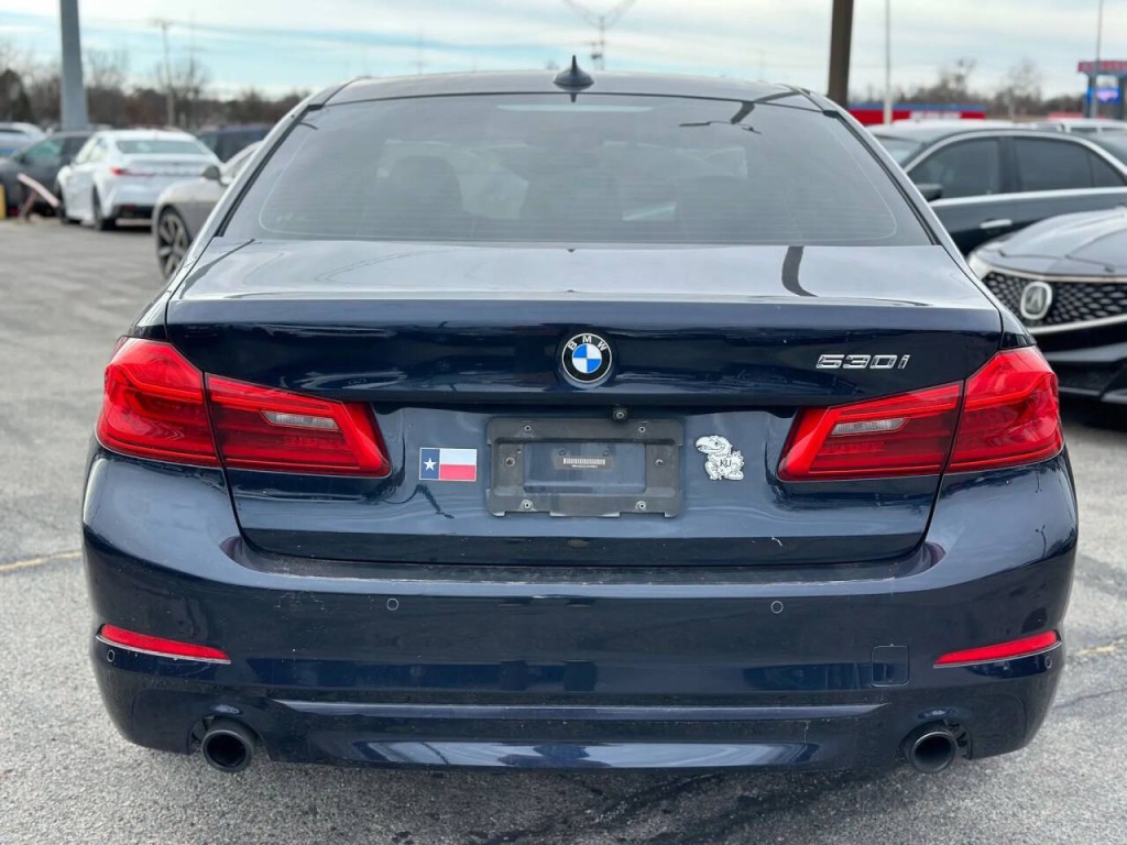 2018 BMW 5 Series Image 7
