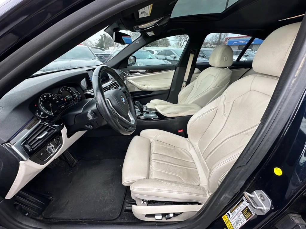 2018 BMW 5 Series Image 10