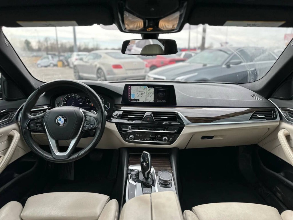 2018 BMW 5 Series Image 12