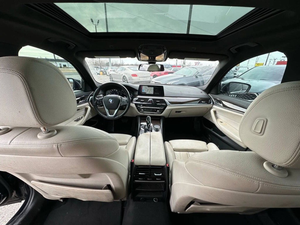 2018 BMW 5 Series Image 15