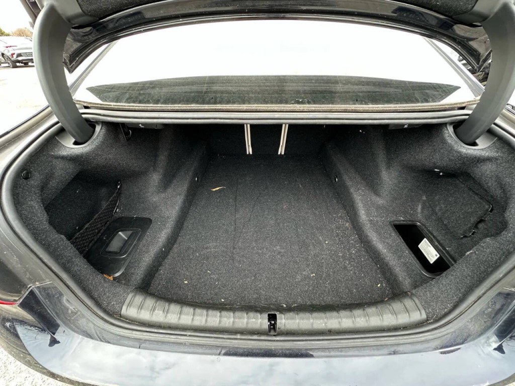 2018 BMW 5 Series Image 18