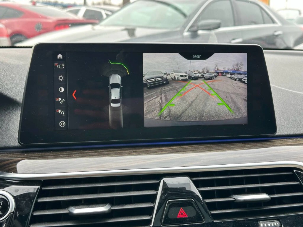 2018 BMW 5 Series Image 29