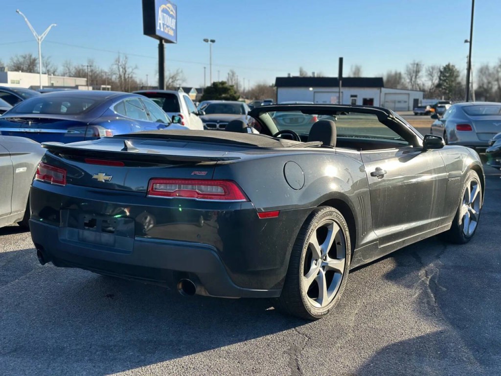 2015 Chevrolet Camaro Image 9