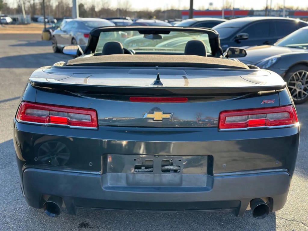 2015 Chevrolet Camaro Image 11