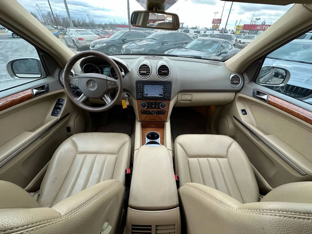 2008 Mercedes-Benz M-Class Image 2