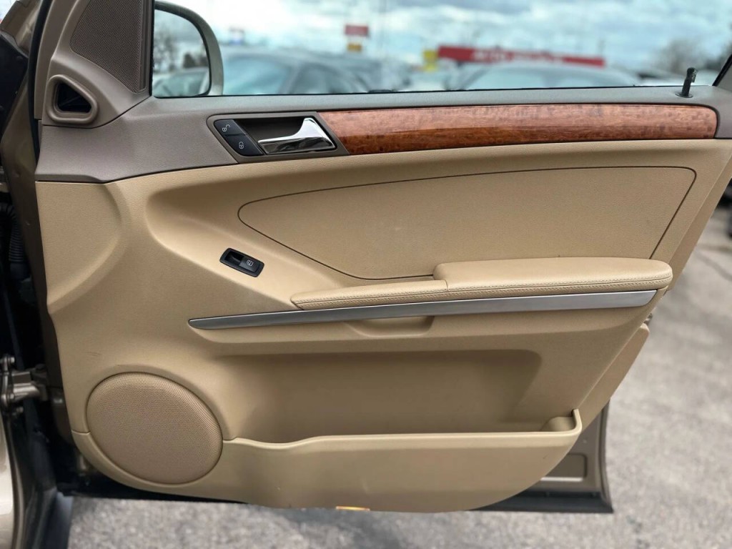 2008 Mercedes-Benz M-Class Image 22