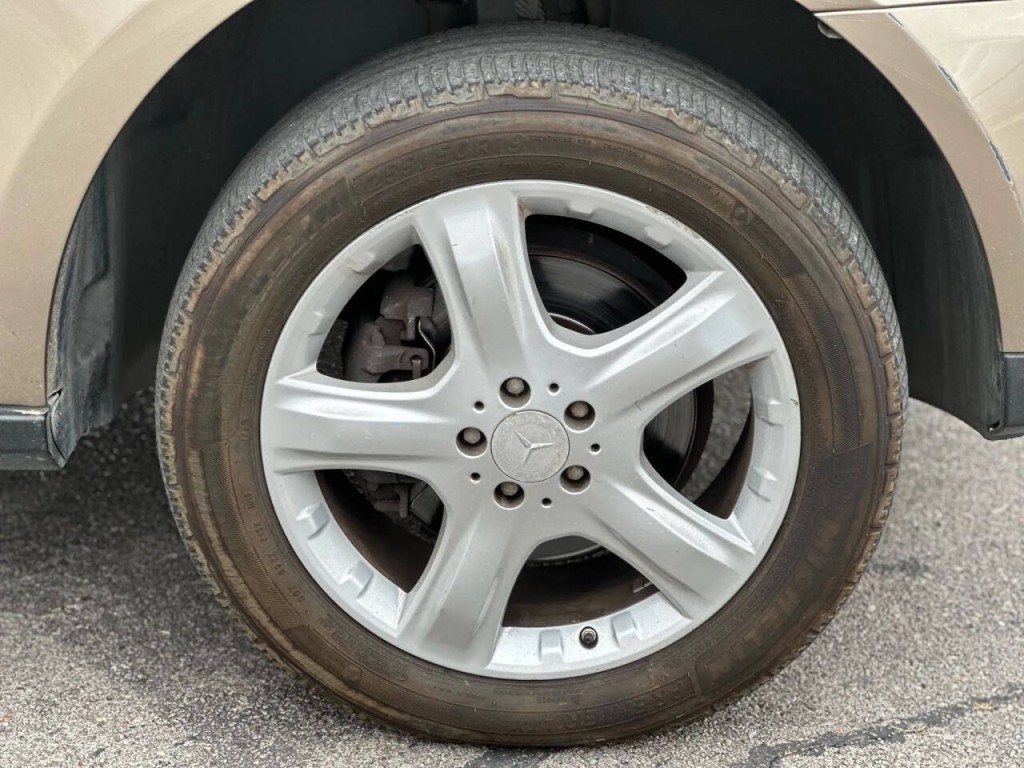 2008 Mercedes-Benz M-Class Image 25