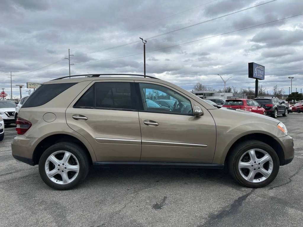 2008 Mercedes-Benz M-Class Image 31
