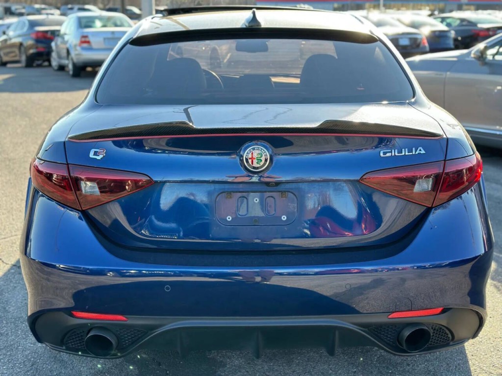 2017 Alfa Romeo Giulia Image 7