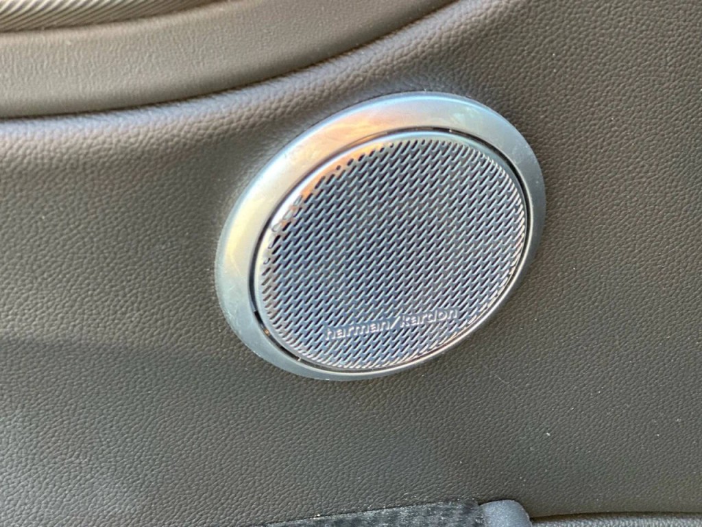 2017 Alfa Romeo Giulia Image 23