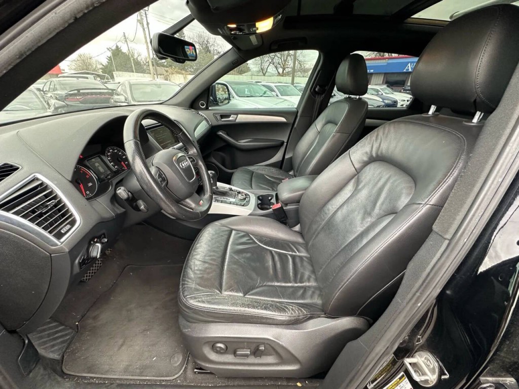 2010 Audi Q5 Image 10