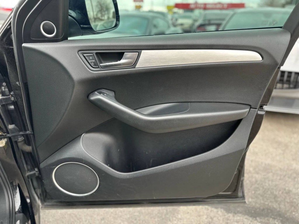 2010 Audi Q5 Image 22