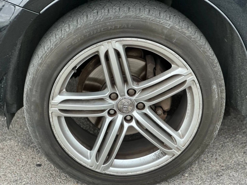 2010 Audi Q5 Image 24