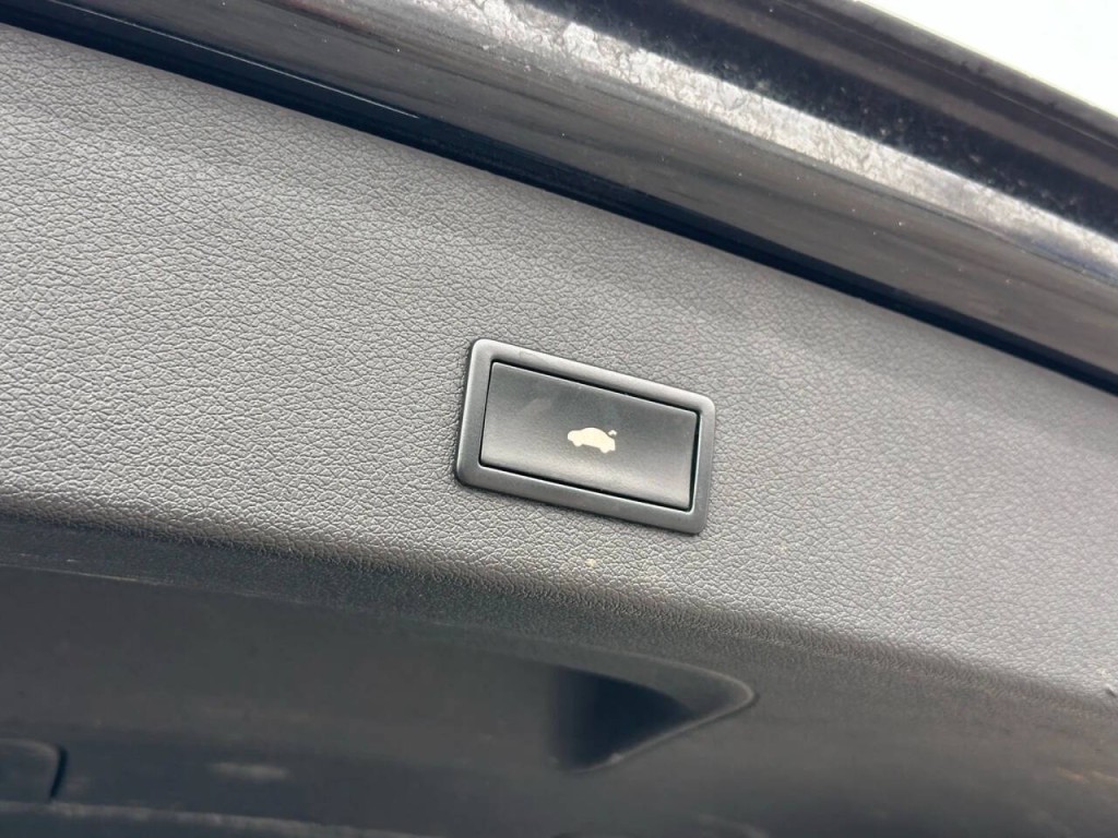 2010 Audi Q5 Image 36