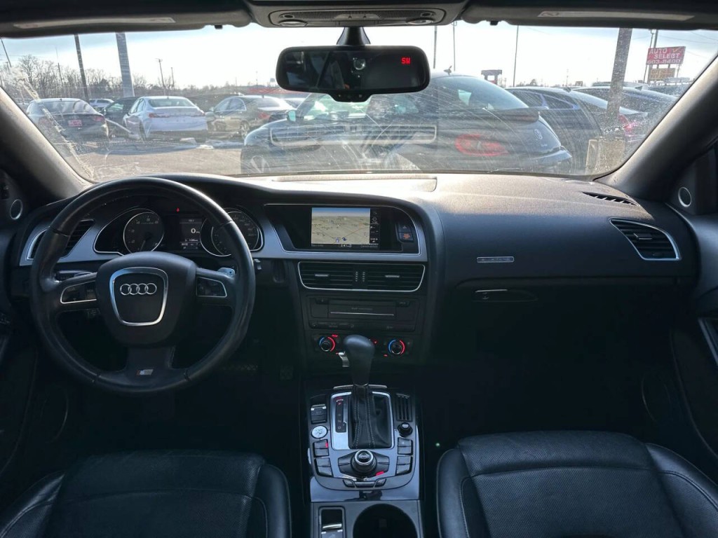 2011 Audi S5 Image 23