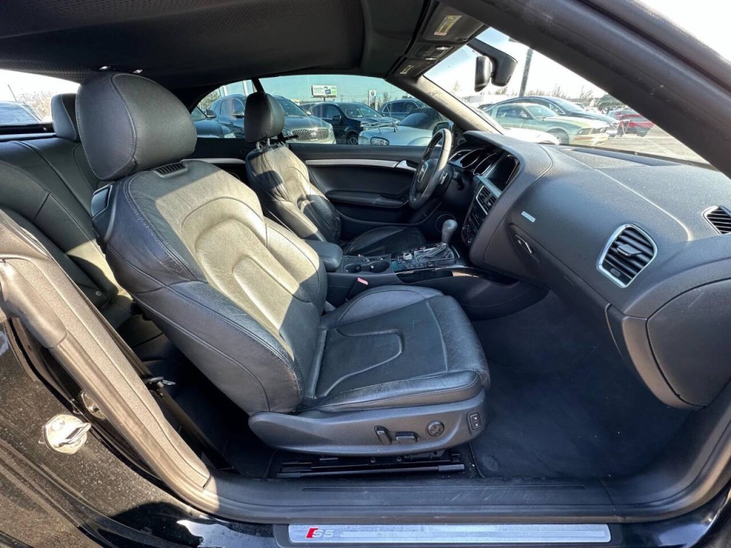 2011 Audi S5 Image 25