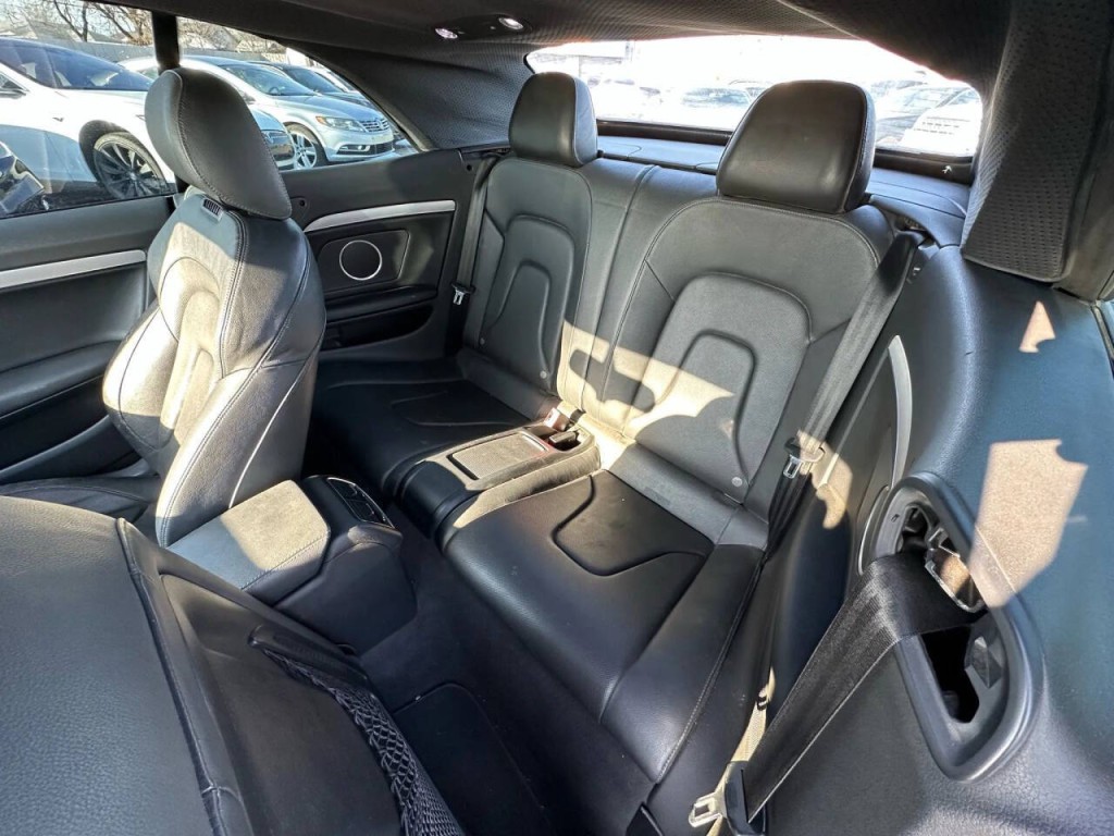 2011 Audi S5 Image 27