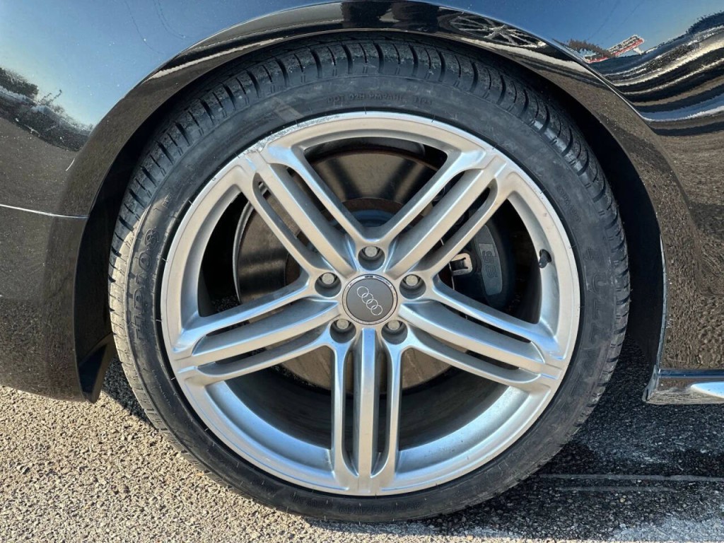 2011 Audi S5 Image 30