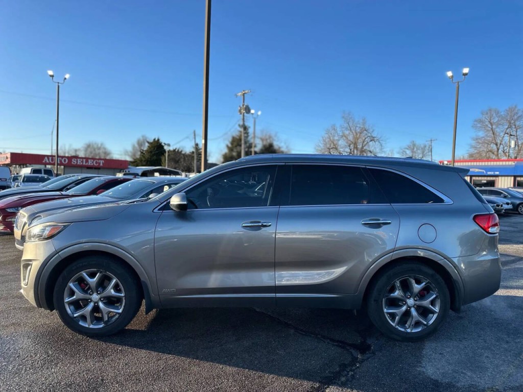 2017 Kia Sorento Image 9