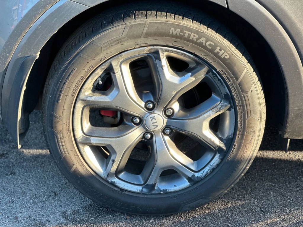 2017 Kia Sorento Image 28