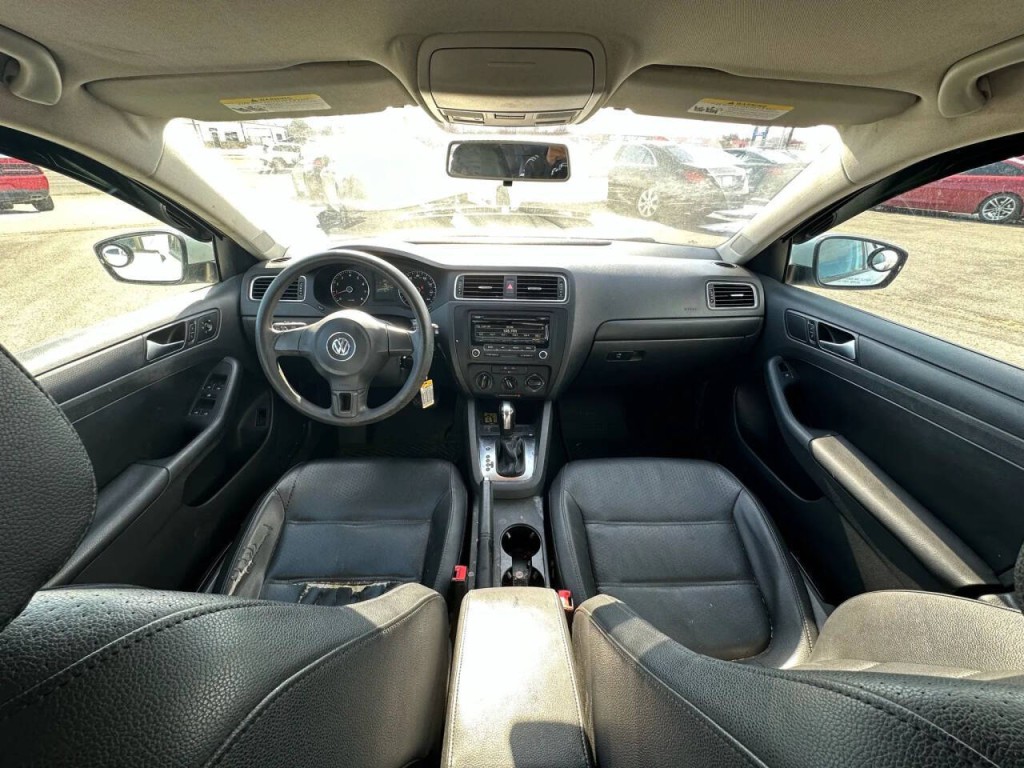 2014 Volkswagen Jetta Image 11