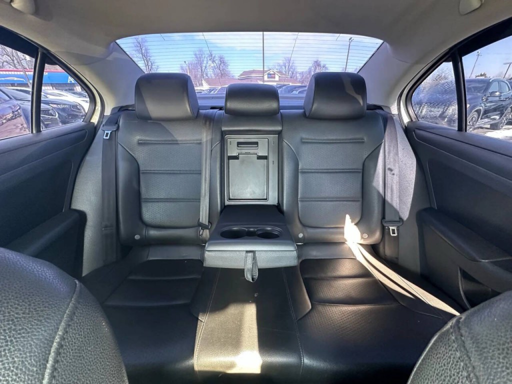 2014 Volkswagen Jetta Image 16