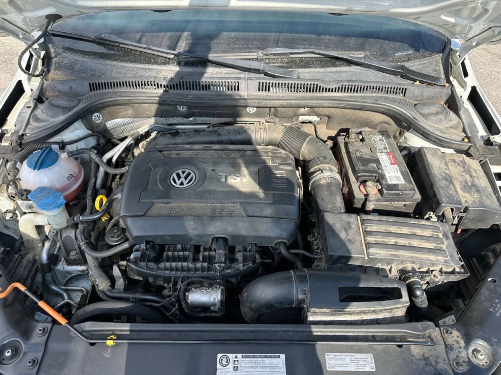 2014 Volkswagen Jetta Image 19