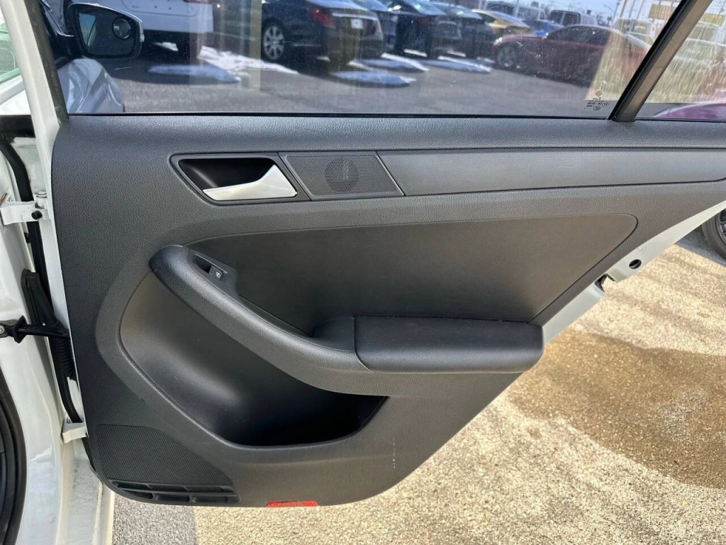 2014 Volkswagen Jetta Image 23