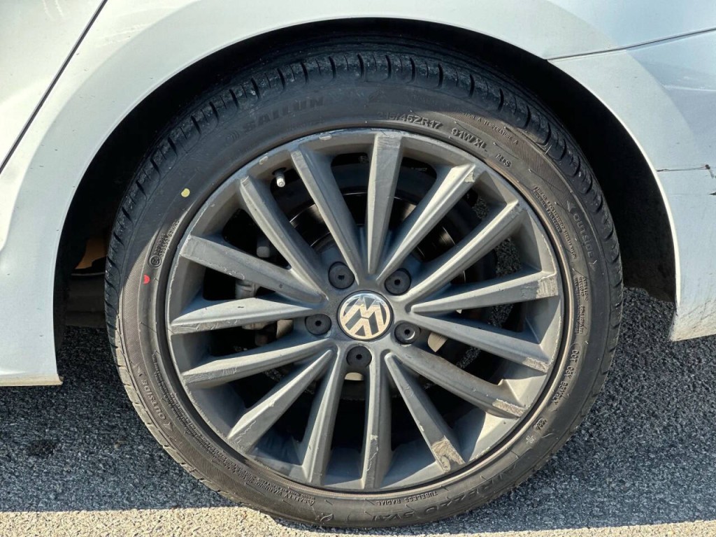 2014 Volkswagen Jetta Image 24