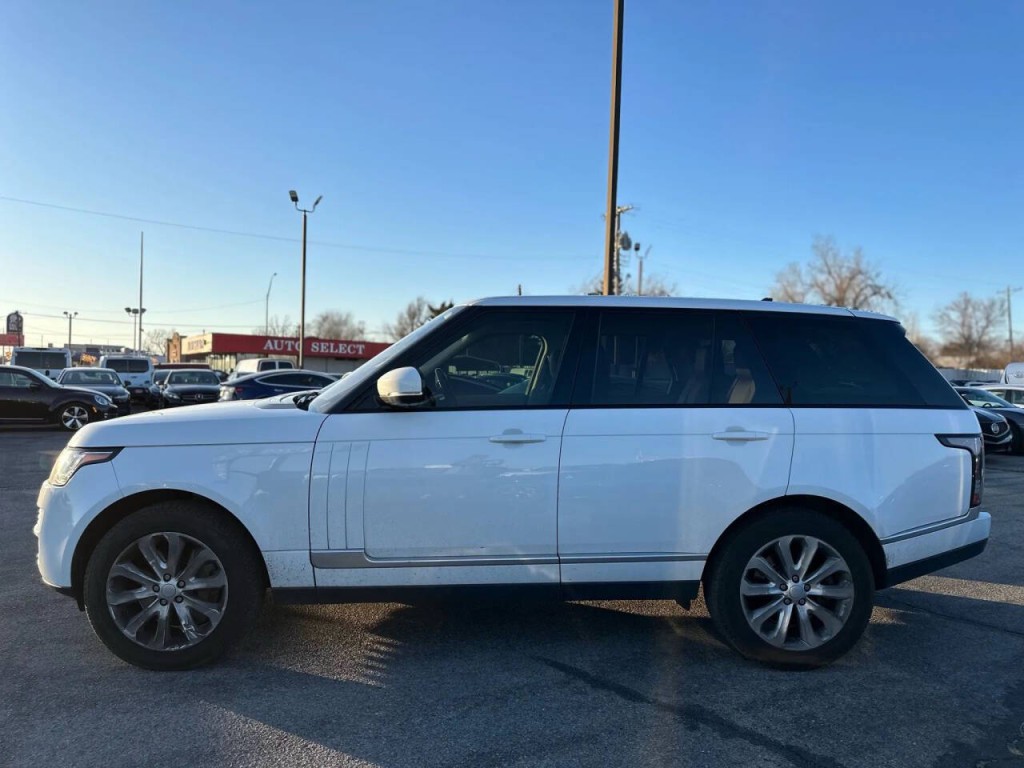2016 Land Rover Range Rover Image 9