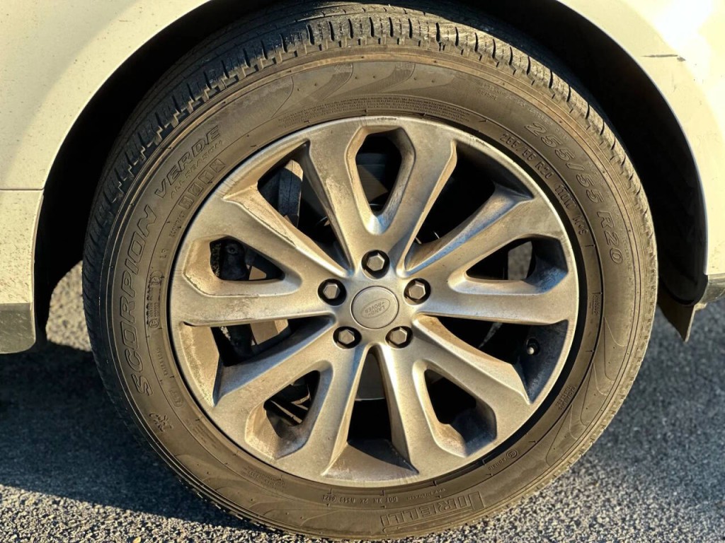 2016 Land Rover Range Rover Image 22