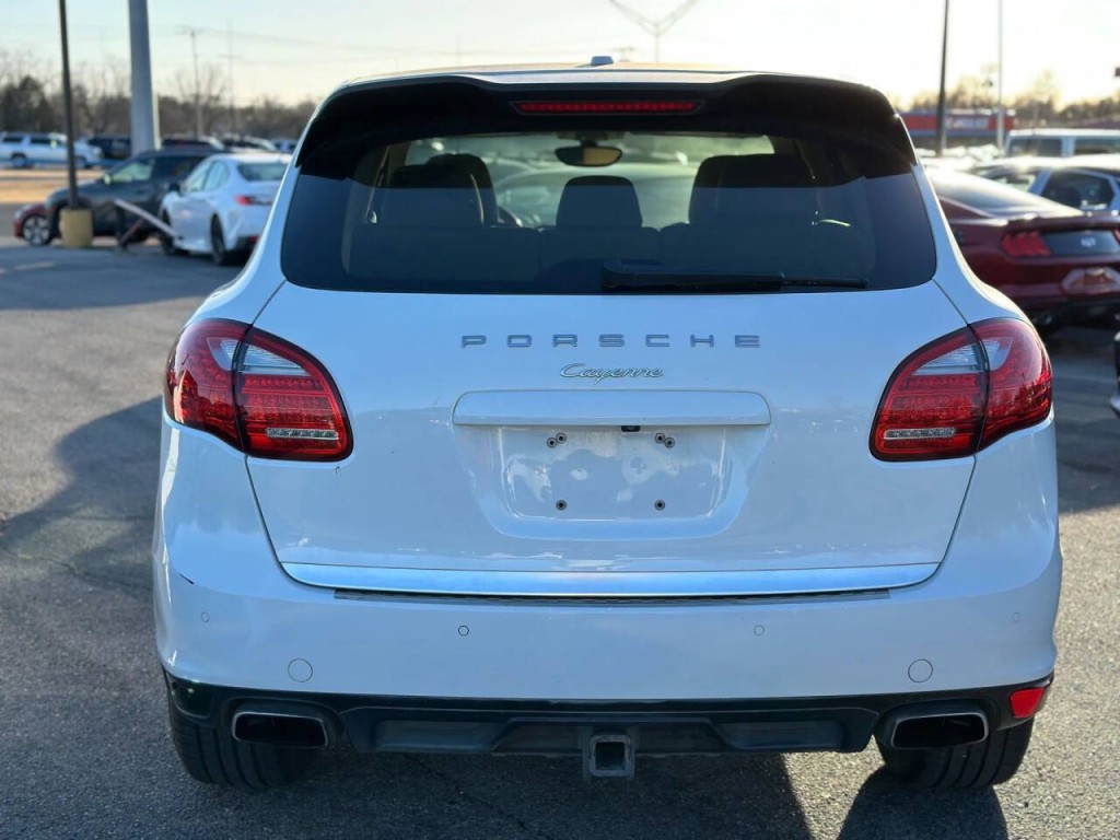 2014 Porsche Cayenne Image 7
