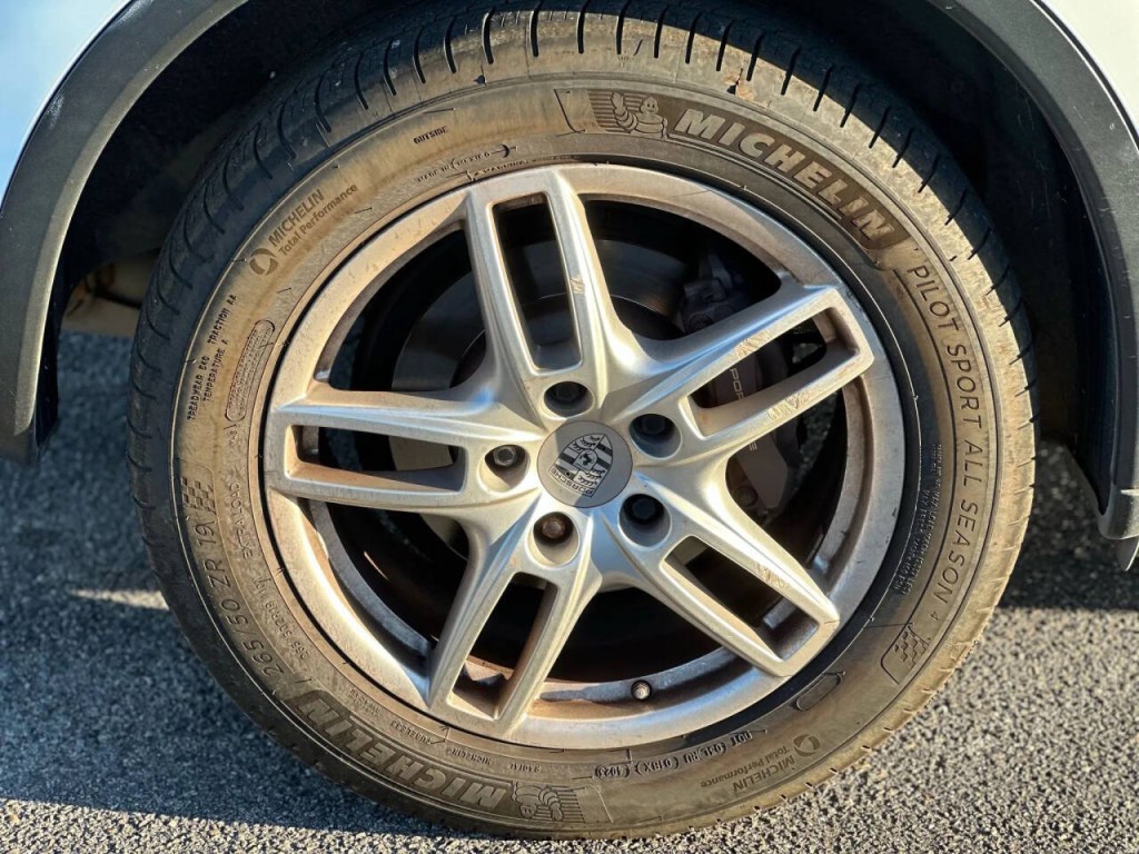 2014 Porsche Cayenne Image 23