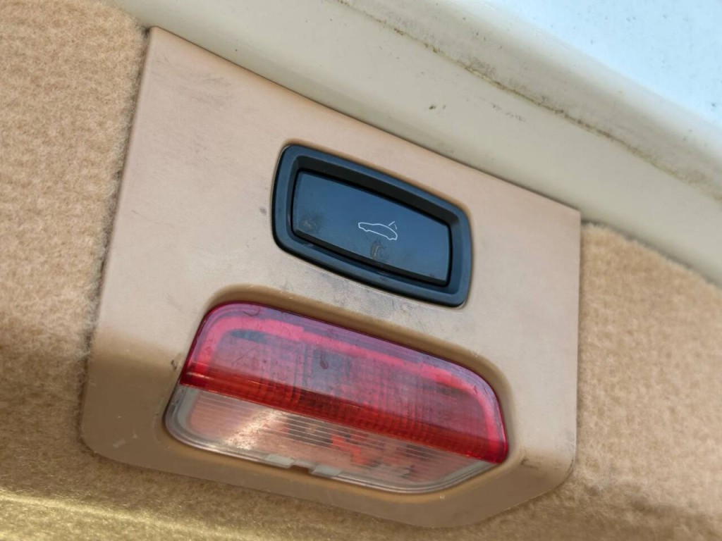 2014 Porsche Cayenne Image 34