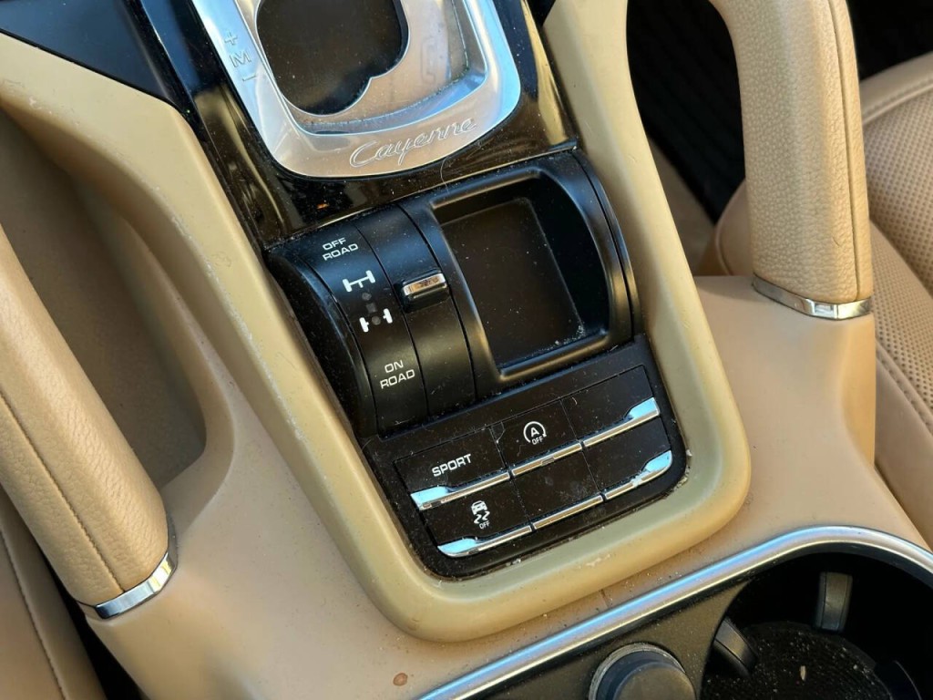 2014 Porsche Cayenne Image 37