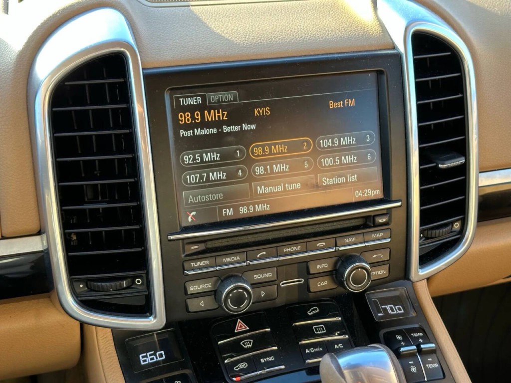 2014 Porsche Cayenne Image 39