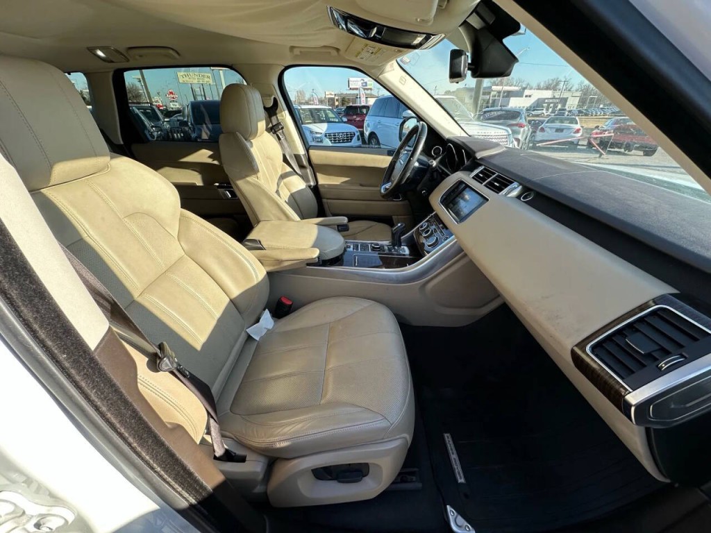 2015 Land Rover Range Rover Sport Image 13