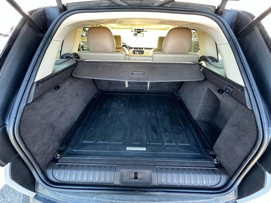 2015 Land Rover Range Rover Sport Image 18