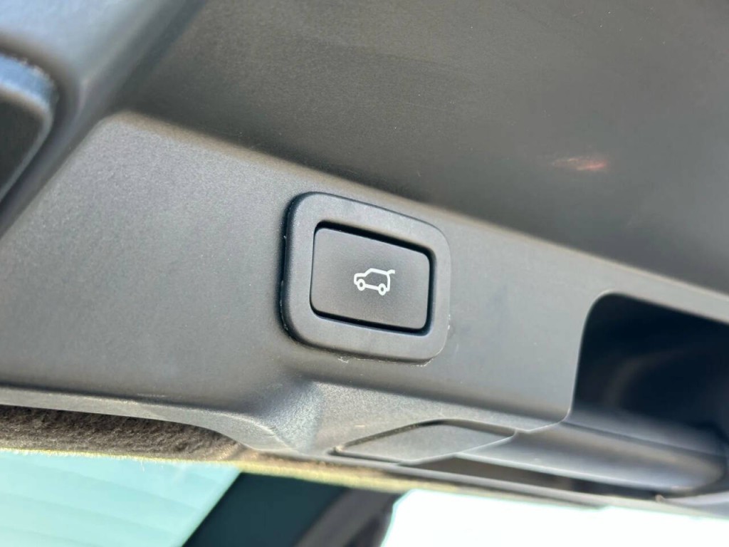 2015 Land Rover Range Rover Sport Image 29