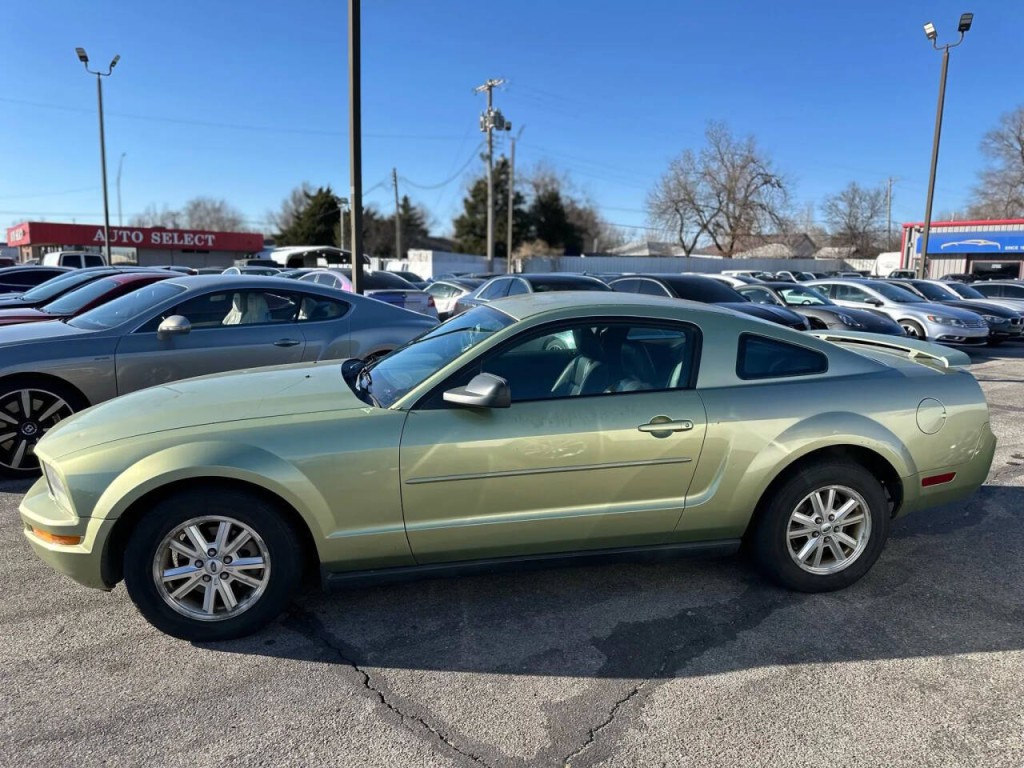 2006 Ford Mustang Image 7