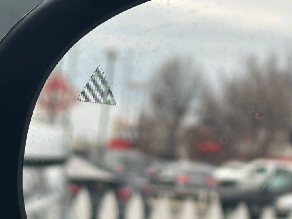 2015 Dodge Challenger Image 31