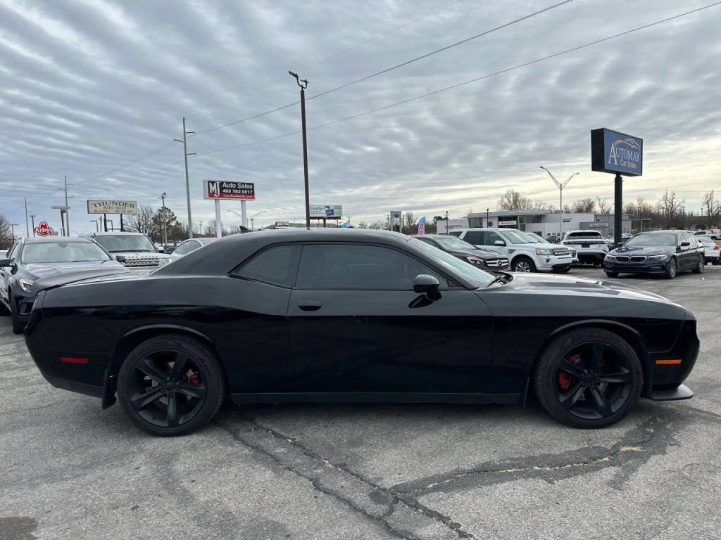 2015 Dodge Challenger Image 35