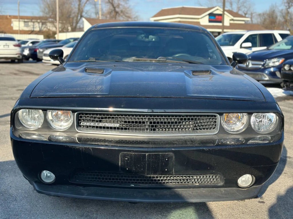 2013 Dodge Challenger Image 3