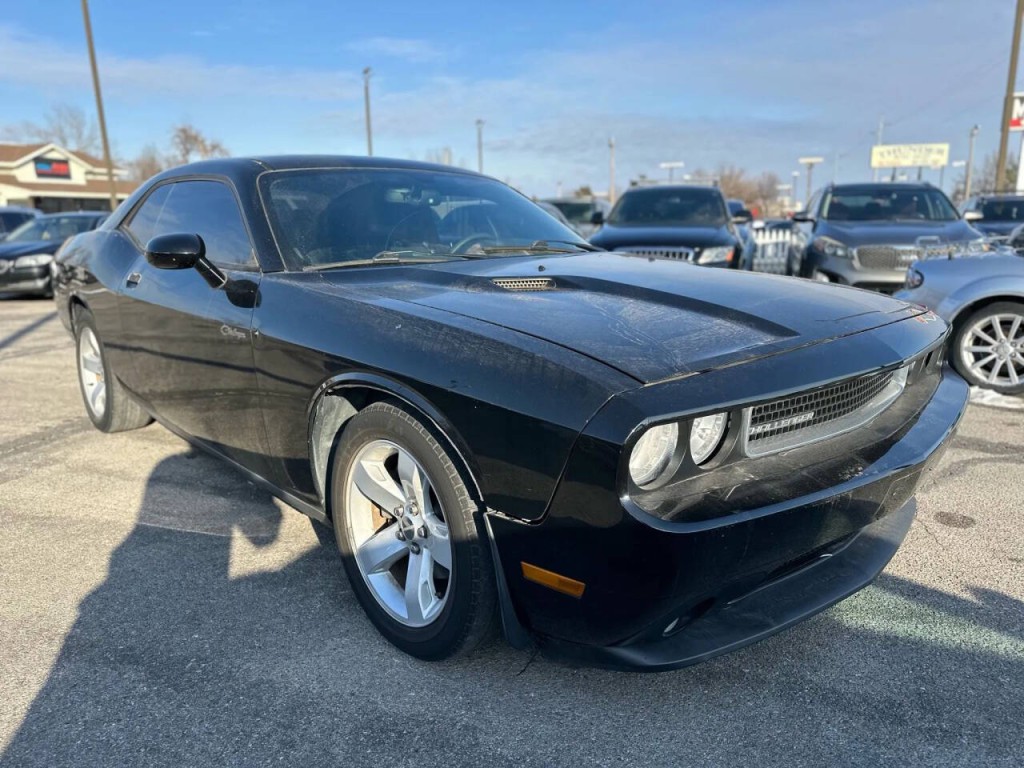 2013 Dodge Challenger Image 4