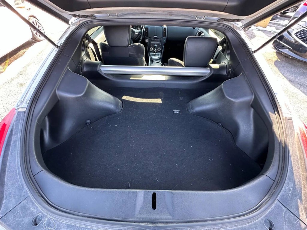 2009 Nissan 370Z Image 14