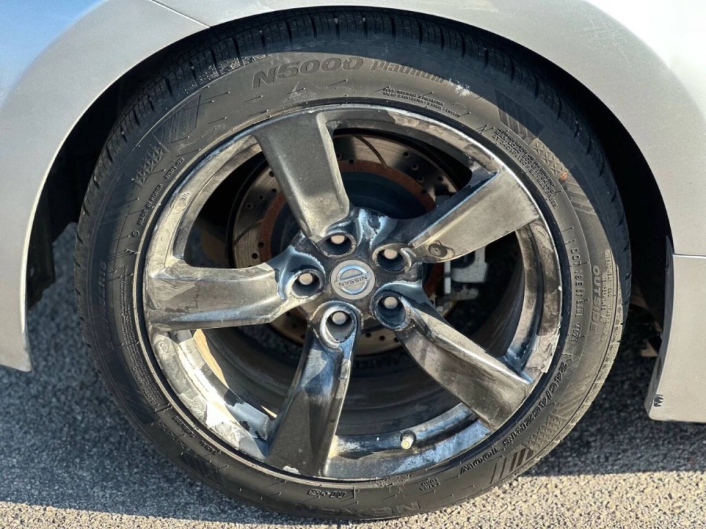 2009 Nissan 370Z Image 24