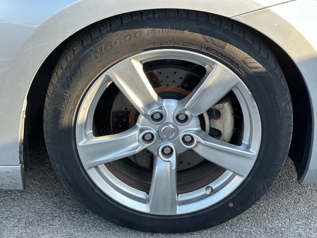 2009 Nissan 370Z Image 25