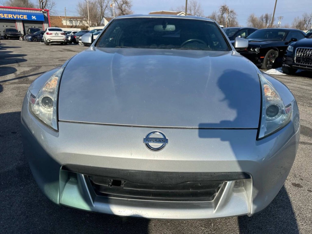 2009 Nissan 370Z Image 29