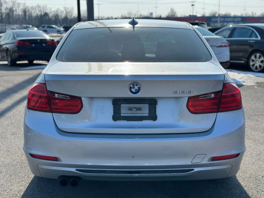 2015 BMW 3 Series Image 7