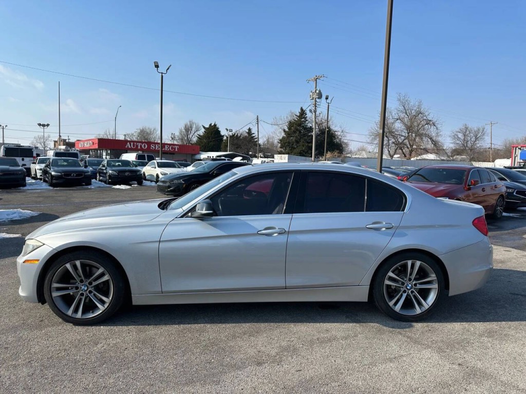 2015 BMW 3 Series Image 35